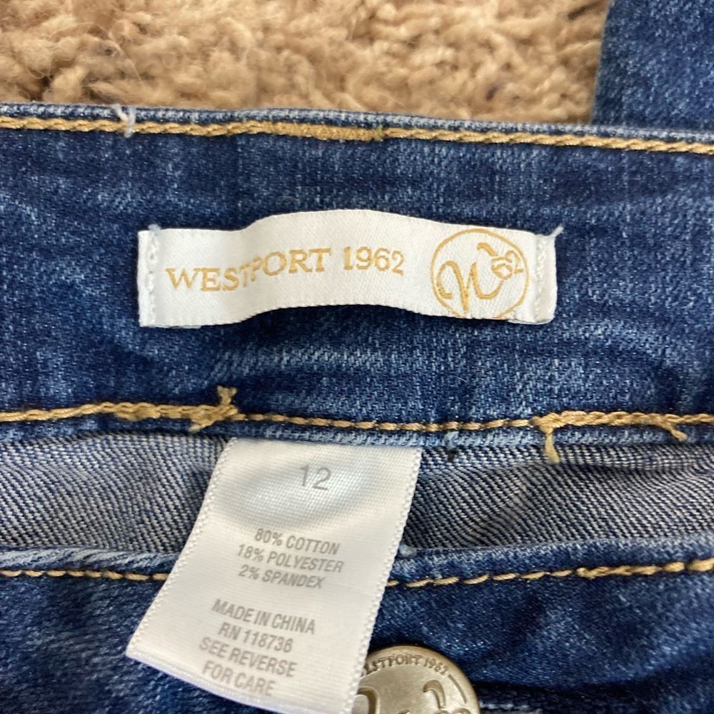 Westport 1962 Cool Tribal side embroidered High waist Cropped Jeans - Picture 2 of 12